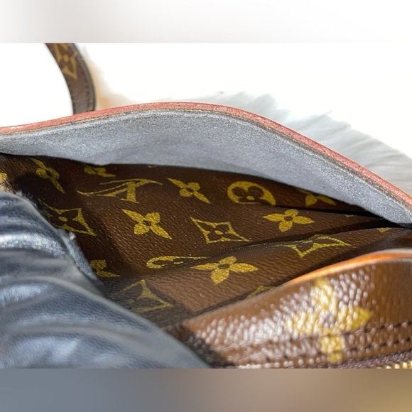 ❌SOLD❌
🌸DANUBE CROSSBODY SHOULDER BAG MONOGRAM - Picture 16 of 16